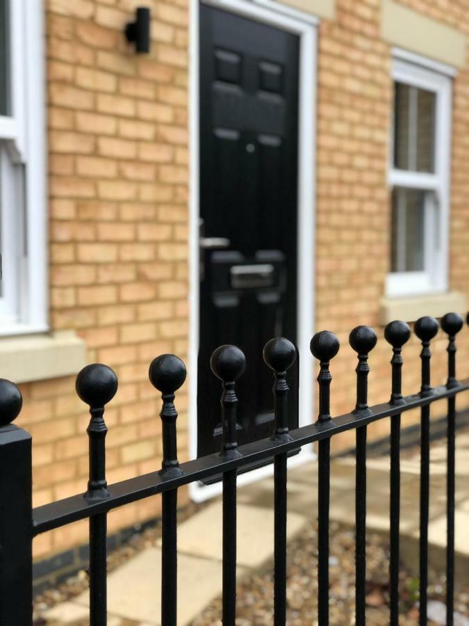 The Martins Apartamento Peterborough Exterior foto
