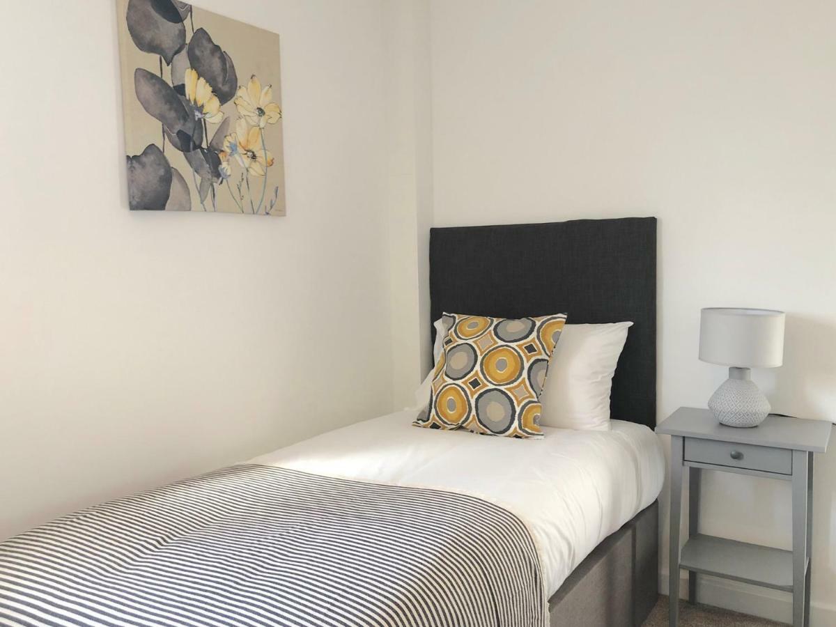 The Martins Apartamento Peterborough Exterior foto