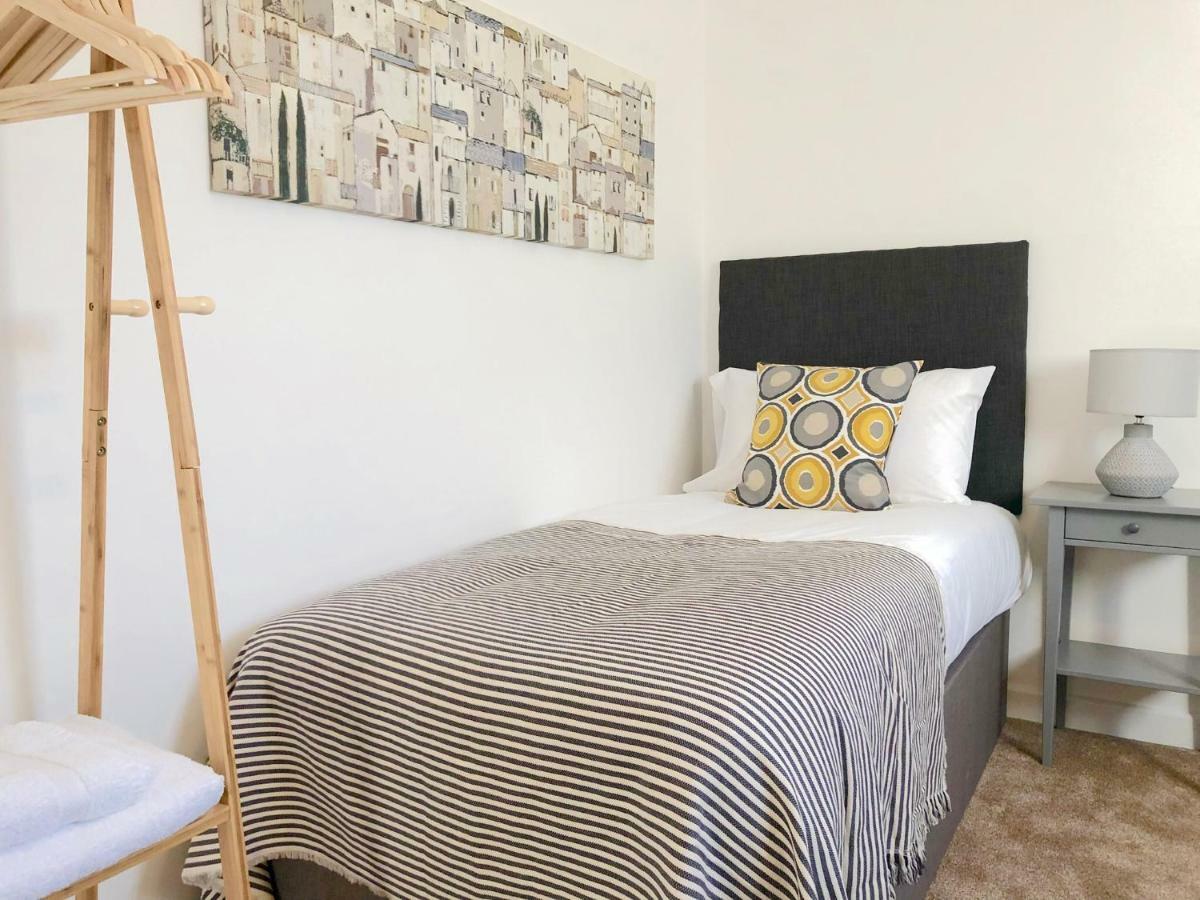 The Martins Apartamento Peterborough Exterior foto